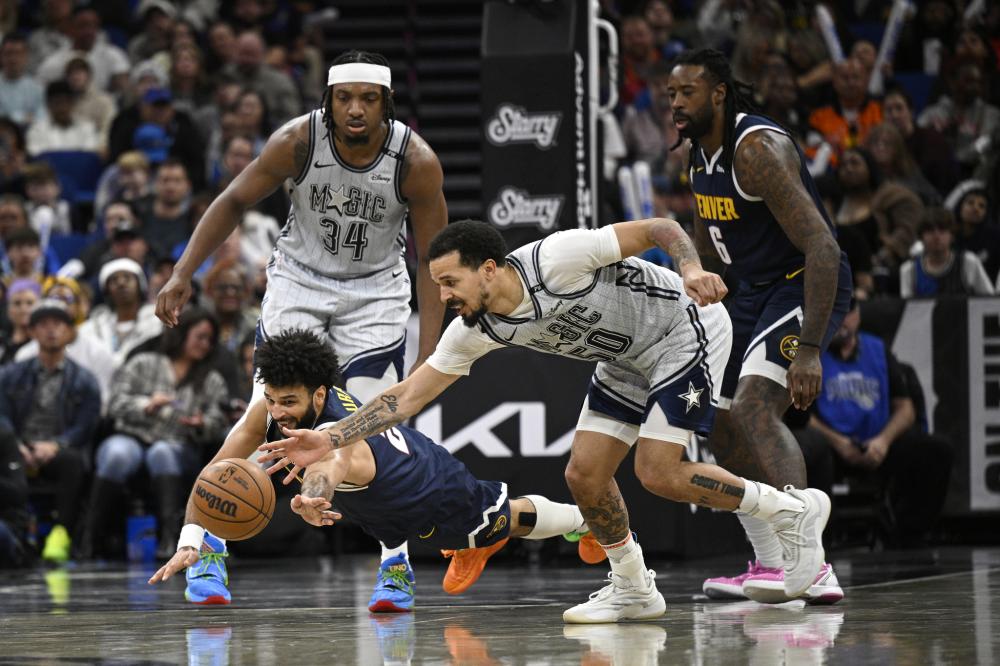 芬兰在防守 芬兰在防守