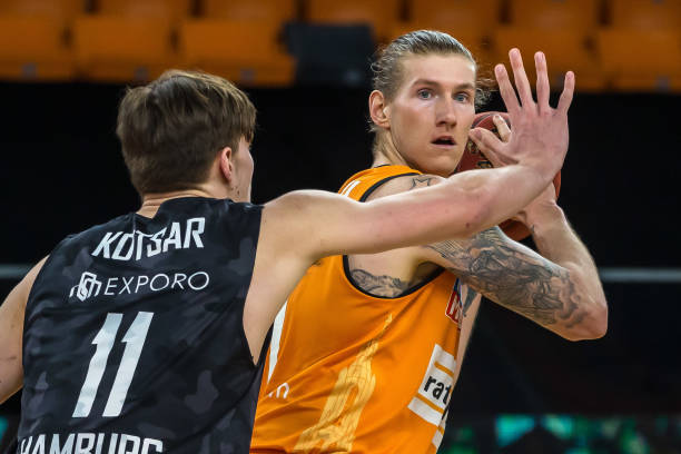 他不只是改 他不只是改